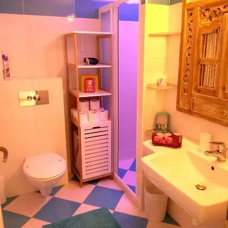 Apartment 55 Sqm New Top Center, Quiet And Cozy *